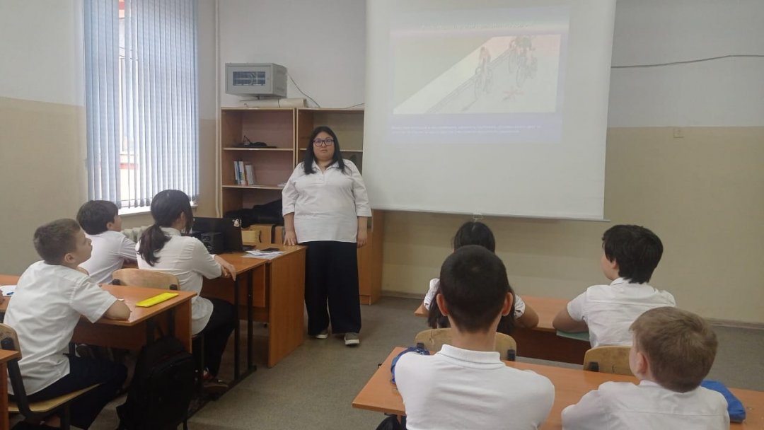 "Ответственность несовершеннолетних за езду на мопедах и на электрических самокатах" классные  часы