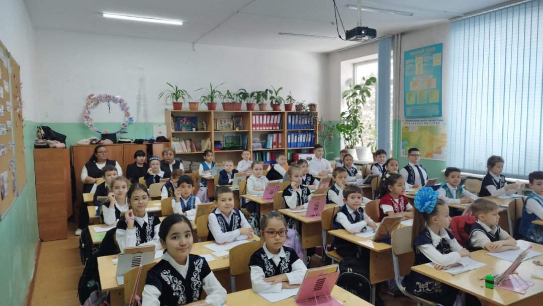 Бастауыш  сынып   онкүндігі   аясында    ашық  сабақтар   өткізілді.