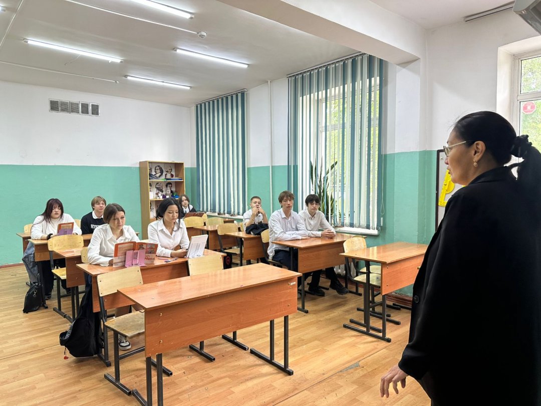 АКМиСО колледжі өкілдері келіп, 9-сынып оқушыларына кәсіби бағдар беру жұмыстарын жүргізді.